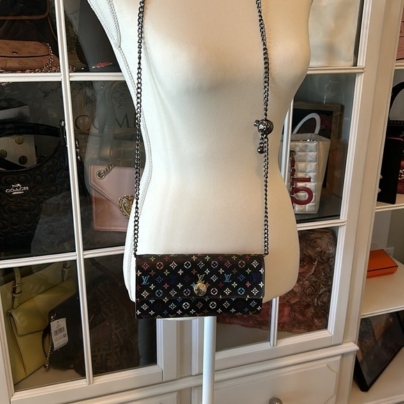 Louis Vuitton Murakami - Picture 2 of 16